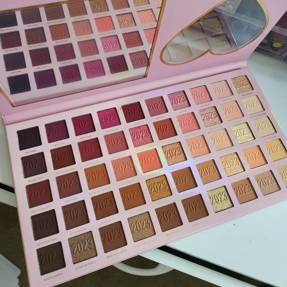 P Louise Makeup P Louise Blend Away 222 Eyeshadow Palette Brand New